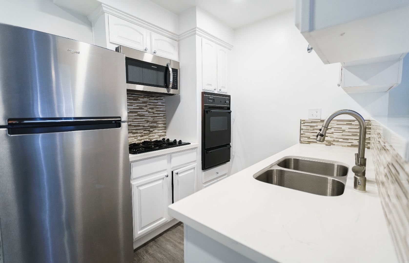 Los Angeles Apartment: 11645 Gorham Ave