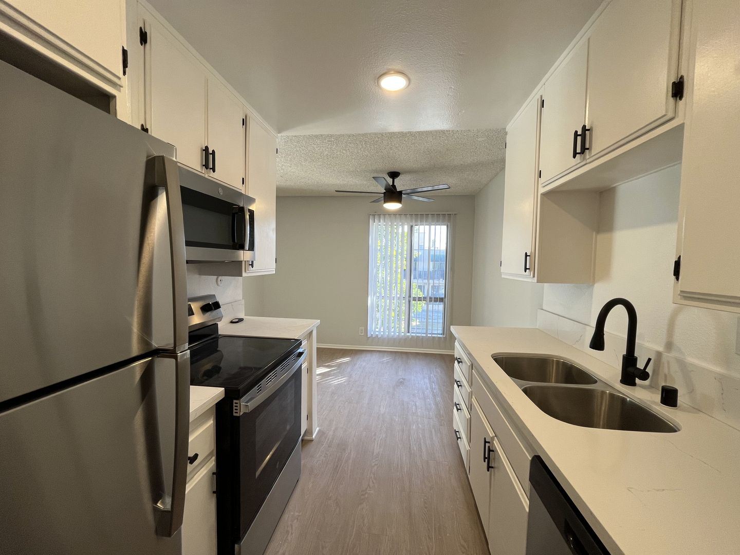Los Angeles Apartment: 238 S. Serrano Avenue