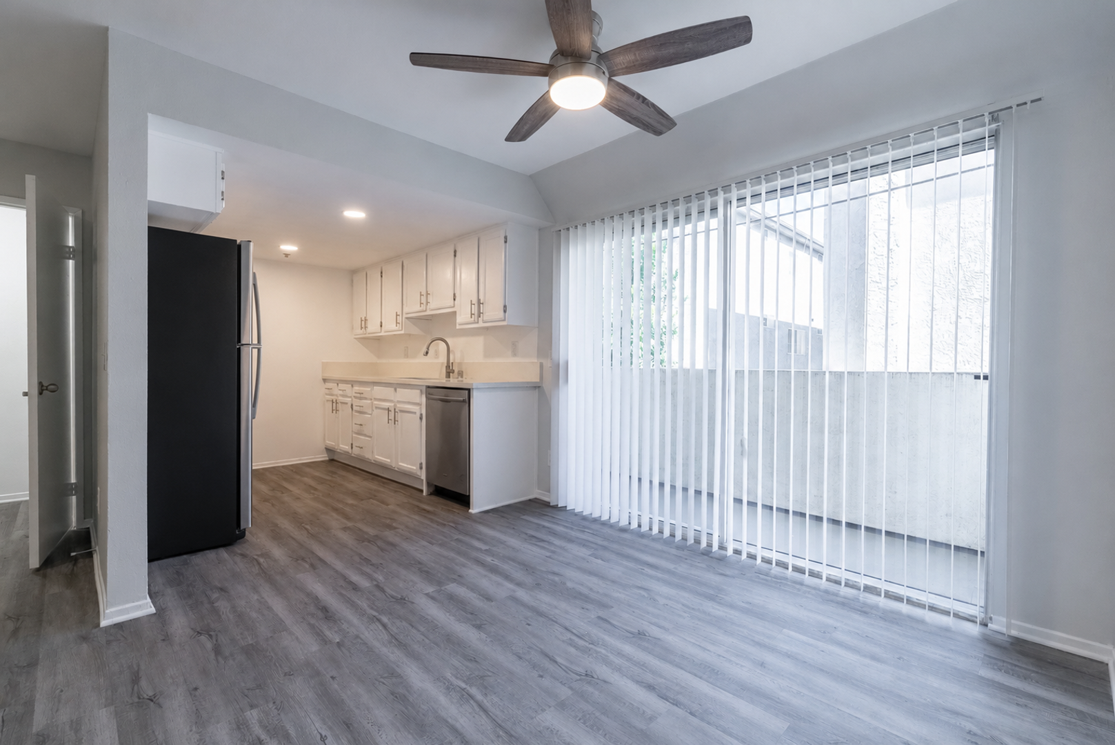 West Toluca Lake Apartment: 4444 Ensign Avenue