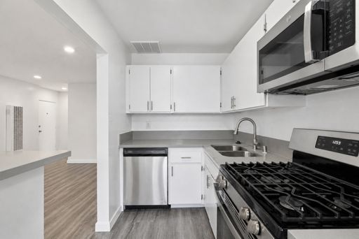 1253 Havenhurst - Gorgeous, fully renovated building located in West Hollywood – photo 1