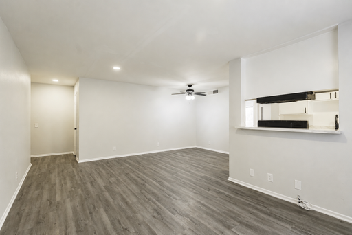 17211 Chatsworth - Gorgeous, fully renovated building located in Granada Hills – photo 1