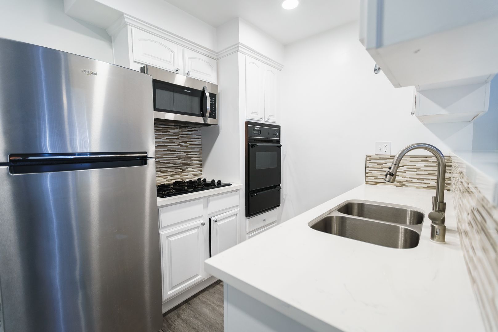 Los Angeles Apartment: 11645 Gorham Ave