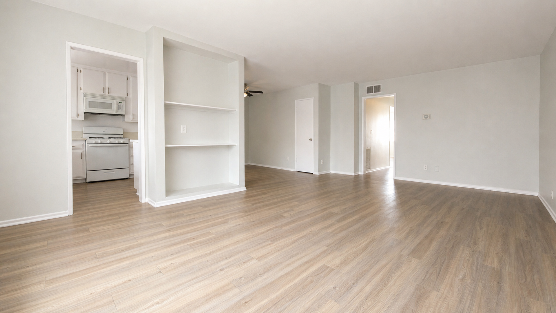 Northridge Apartment: 18400 Prairie Street