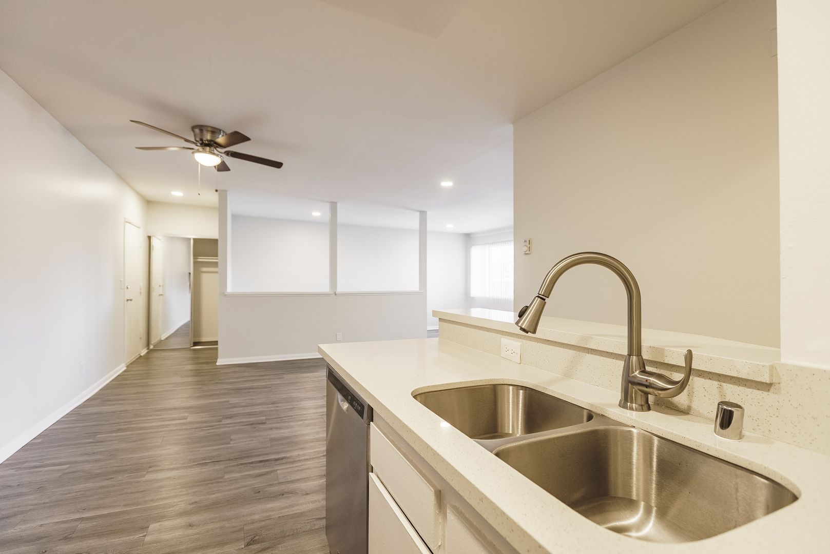 West Toluca Lake Apartment: 4444 Ensign Avenue