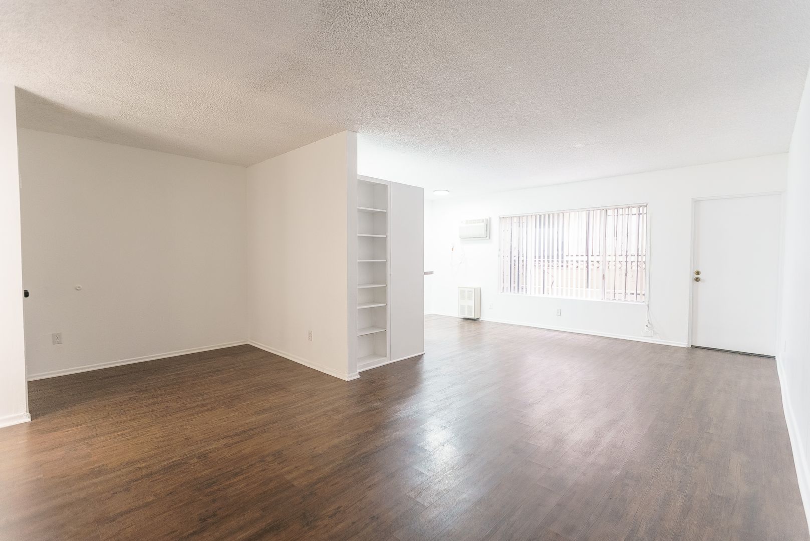 Los Angeles Apartment: 238 S. Serrano Avenue