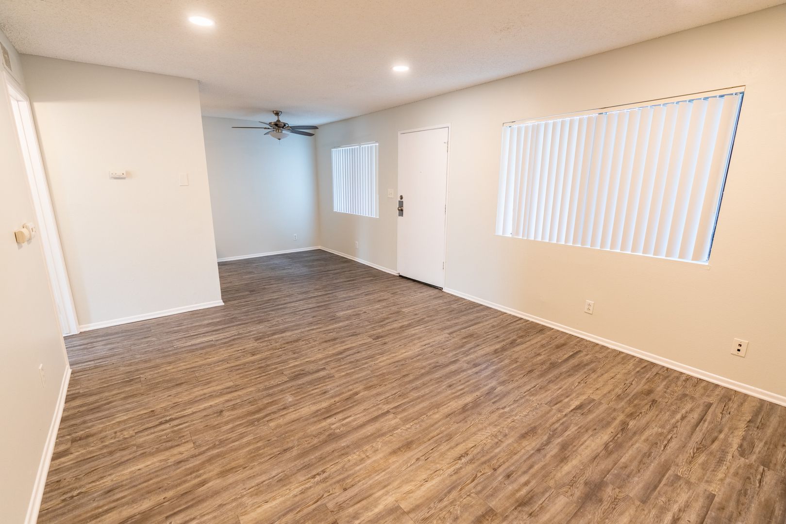 Los Angeles Apartment: 951 S. Oxford Ave