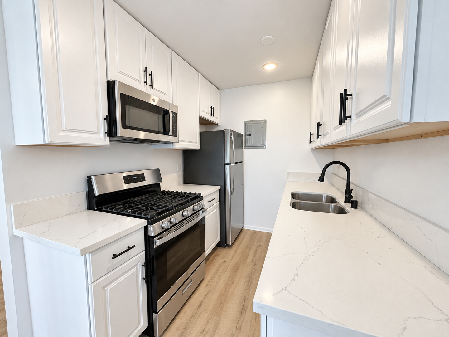 Glendale Apartment: 333 North Jackson Street