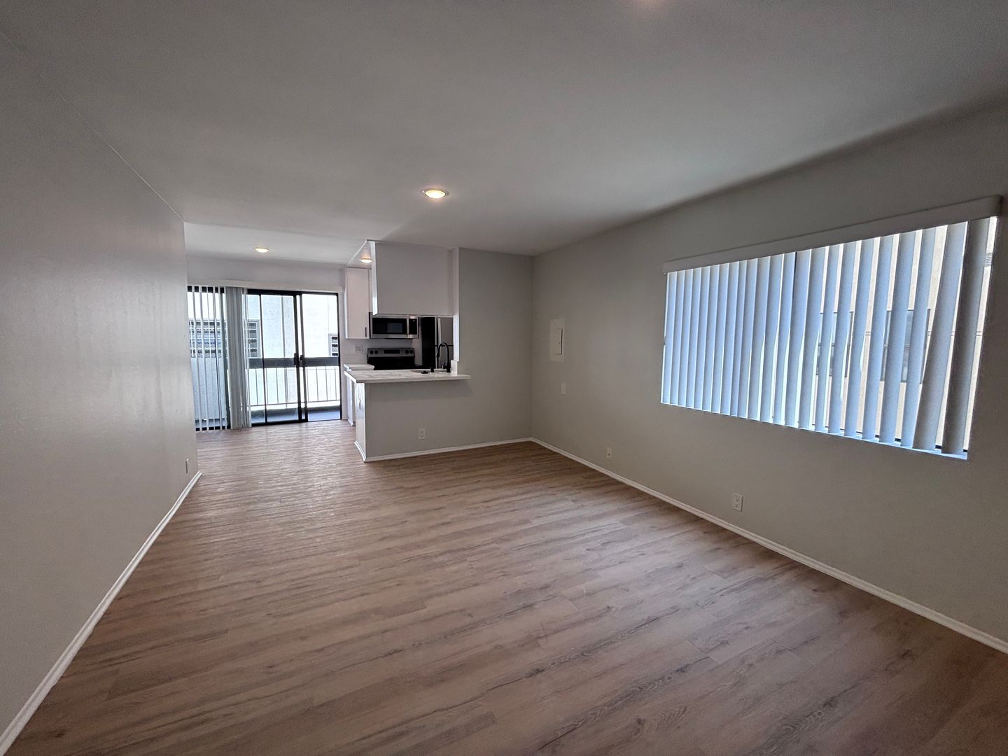 Los Angeles Apartment: 132 S. Clark Drive