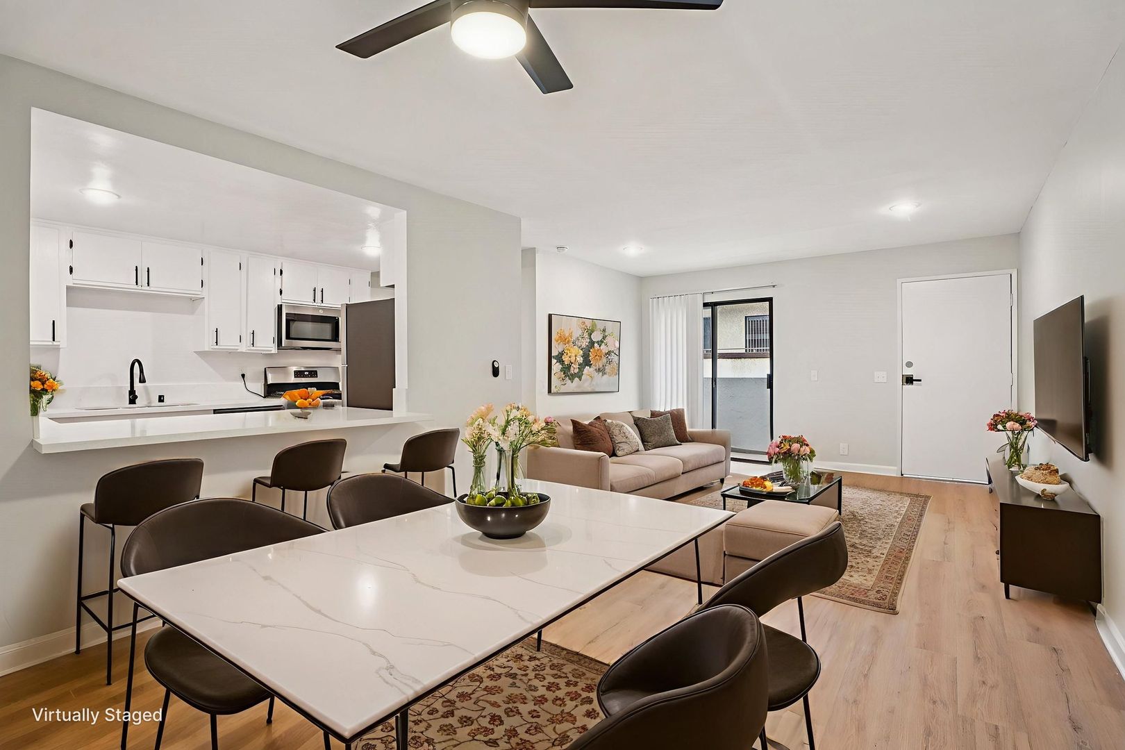 Glendale Apartment: 420 W Windsor Road