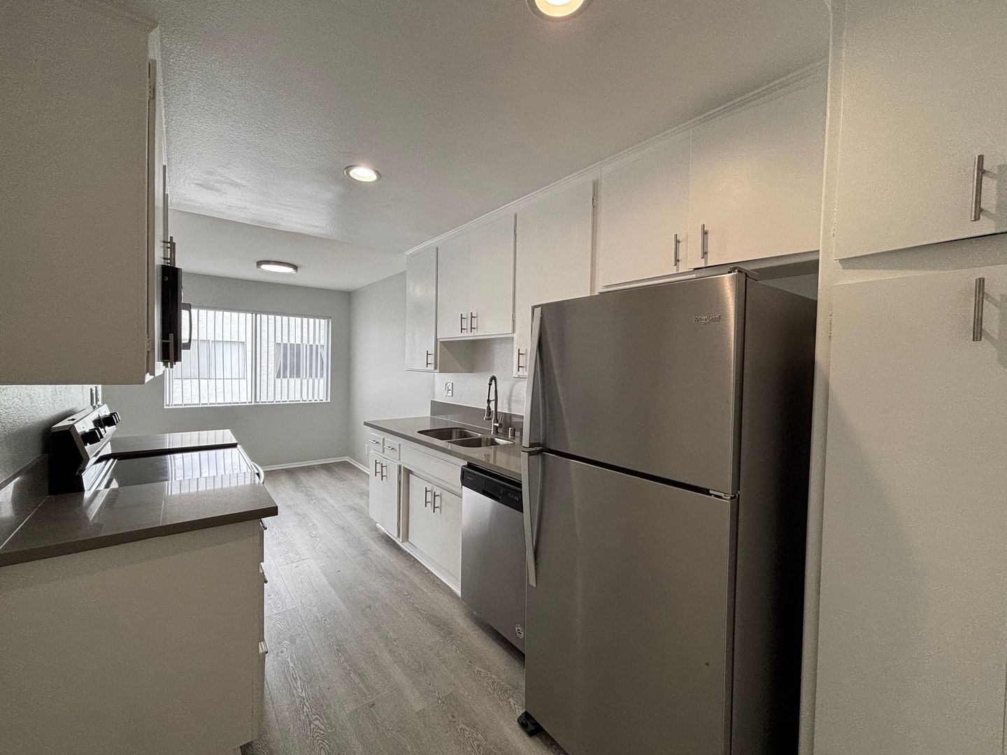 Los Angeles Apartment: 616 North Sweetzer Avenue