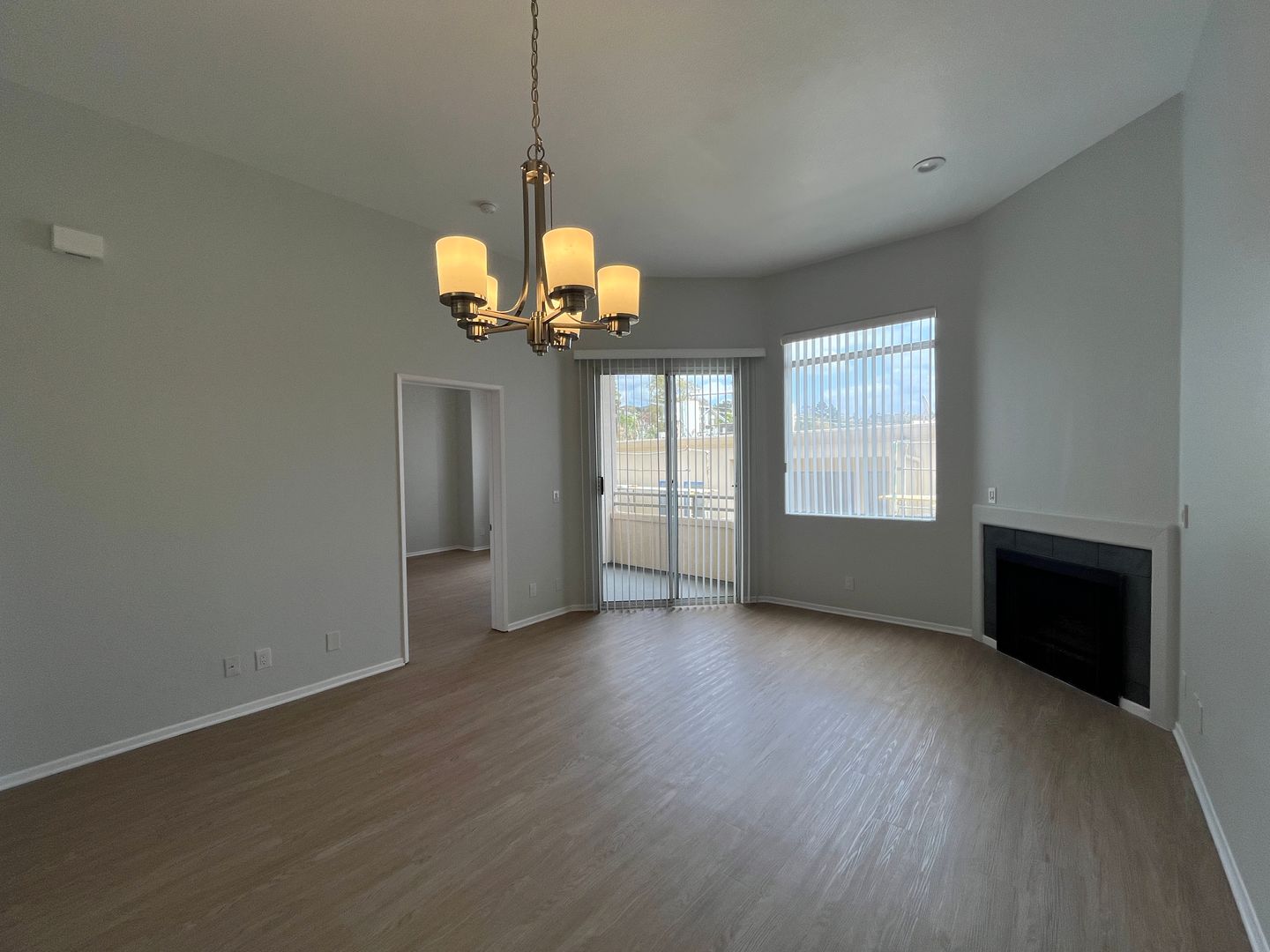 Pacific Palisades Apartment: 16117 W. Sunset Boulevard