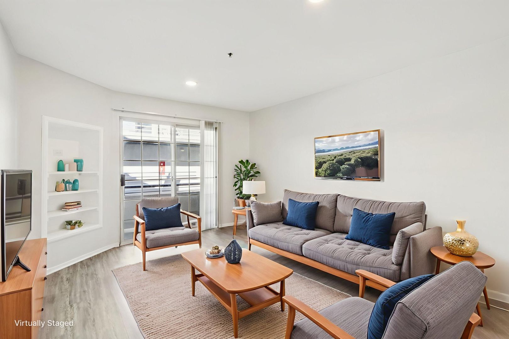 Sherman Oaks Apartment: 4378 Sepulveda Blvd