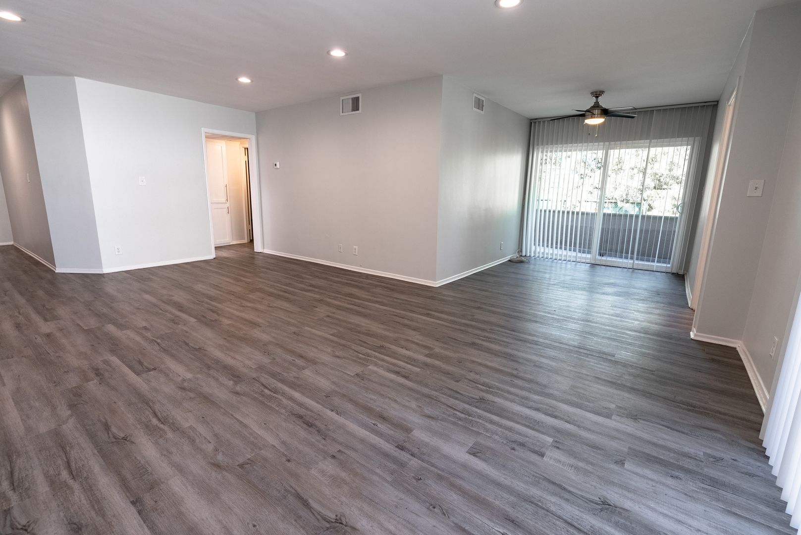 Agoura Hills Apartment: 5302 Colodny Drive