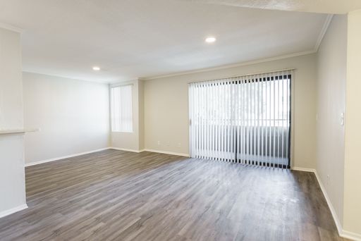 6310 Sylmar - Gorgeous, fully renovated building located in Van Nuys – photo 1