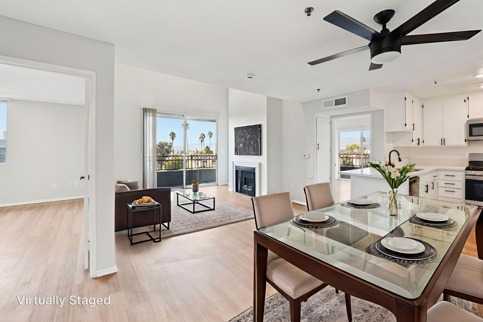 Los Angeles Apartment: 310 South Virgil Avenue