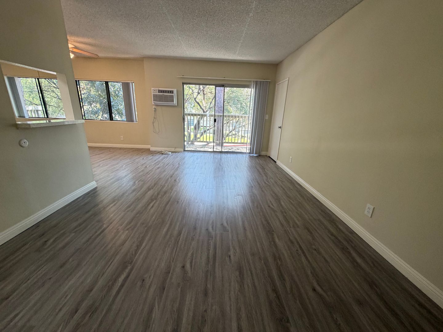 Agoura Hills Apartment: 5245 Chesebro Road