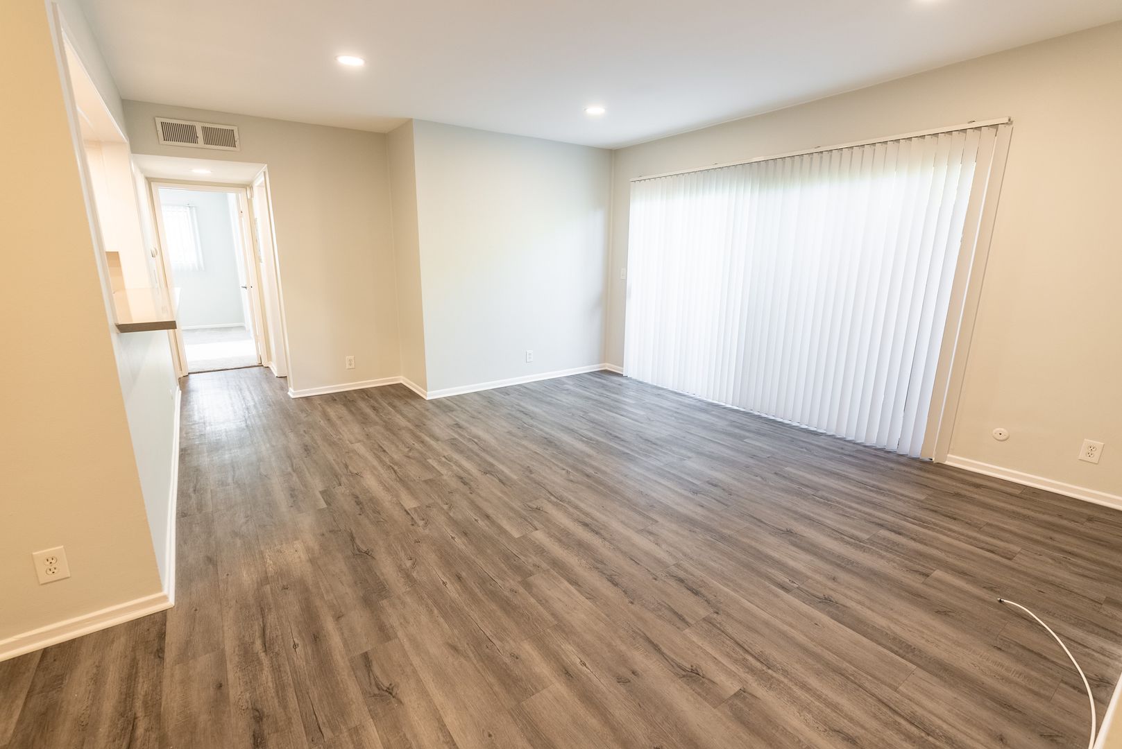 Los Angeles Apartment: 312 S. Willaman Drive