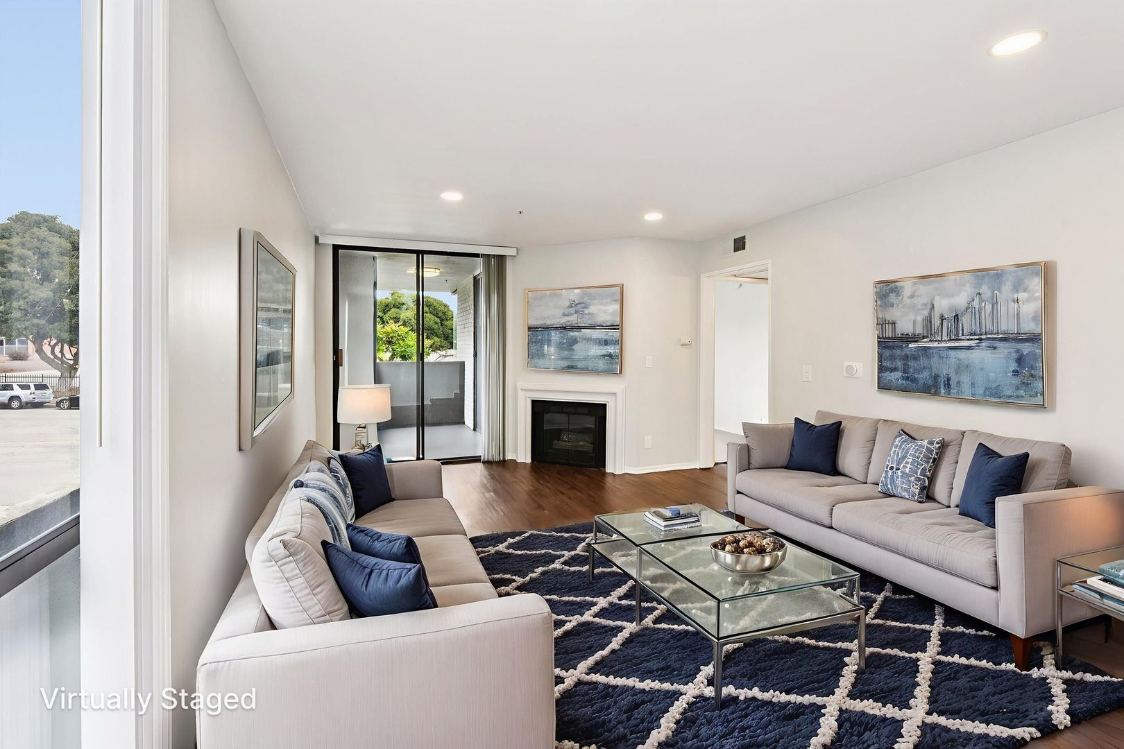 Los Angeles Apartment: 1223 Federal Ave