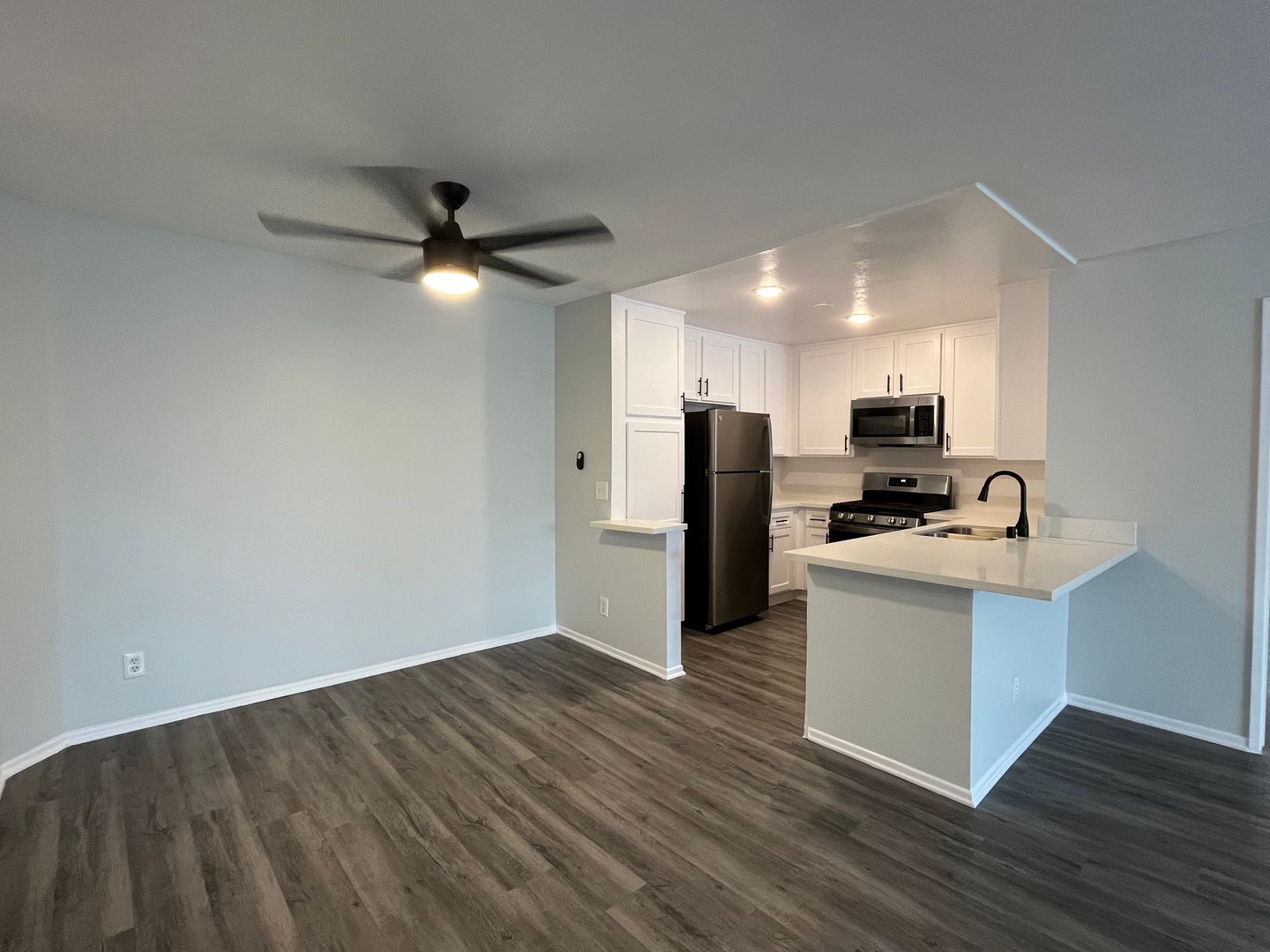 Sherman Oaks Apartment: 5235 Kester Ave.