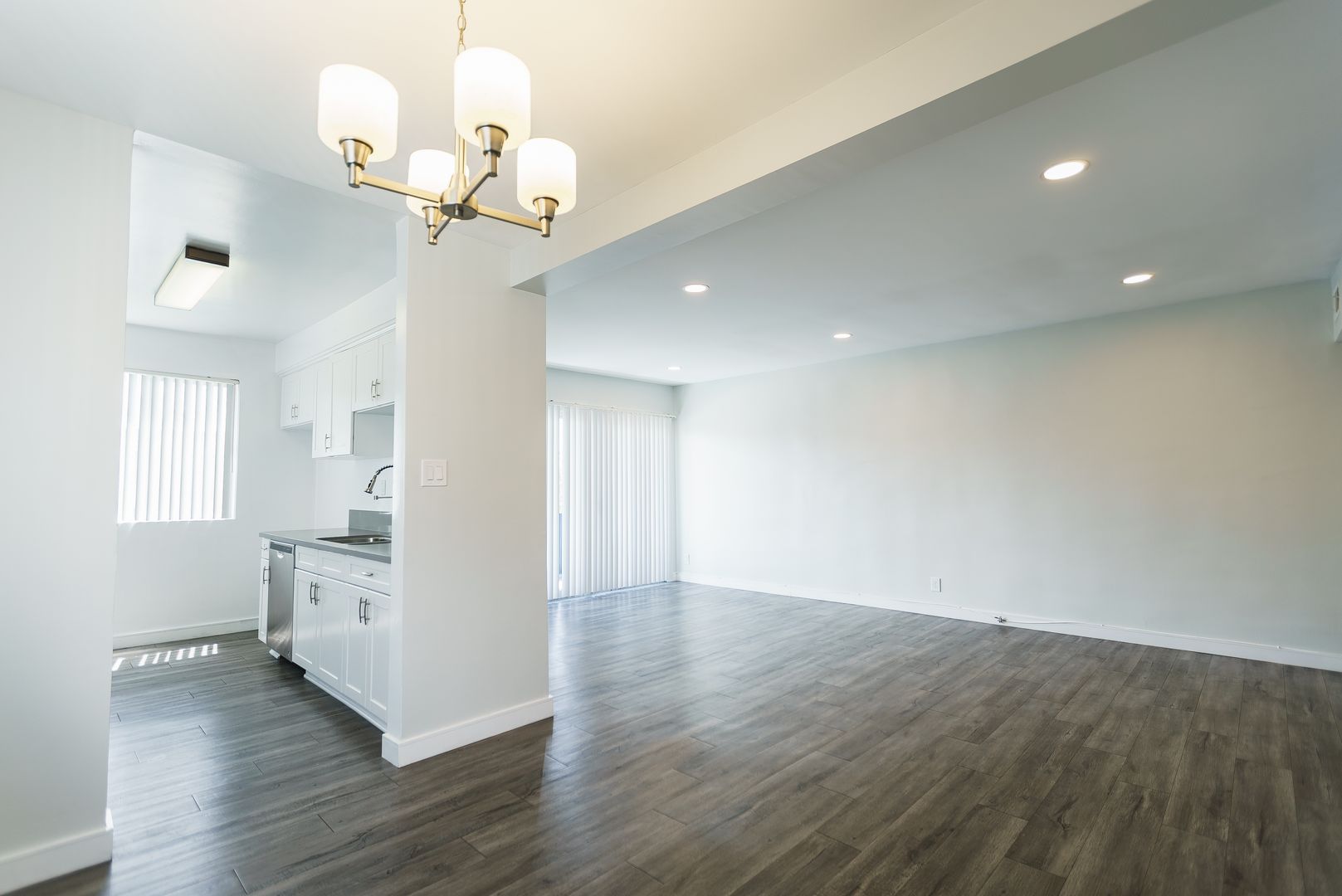 Los Angeles Apartment: 11645 Gorham Ave