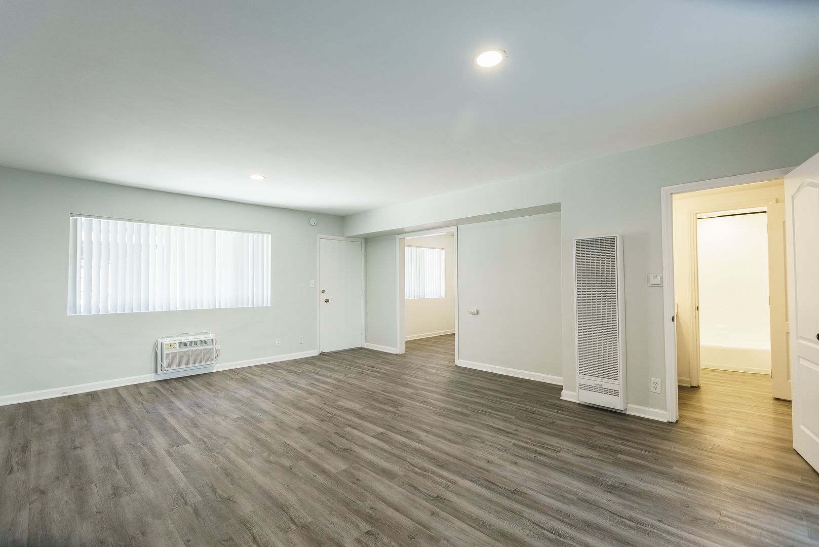 Northridge Apartment: 18404 Vincennes Street