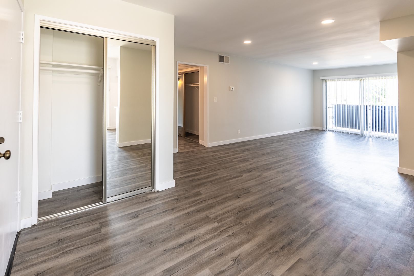 Los Angeles Apartment: 1635 North Martel Avenue