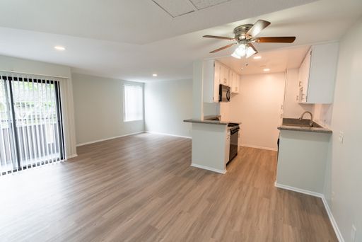 6310 Sylmar - Gorgeous, fully renovated building located in Van Nuys
