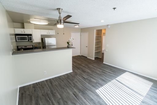 700 Berendo - Gorgeous, fully renovated building located in Korea Town – photo 1