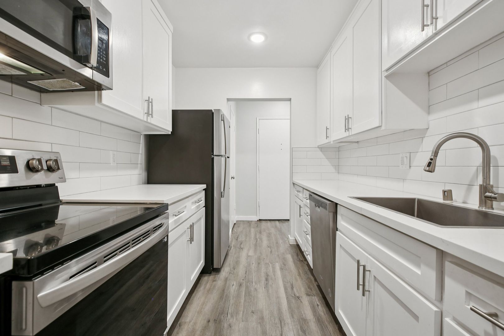 Los Angeles Apartment: 1635 North Martel Avenue