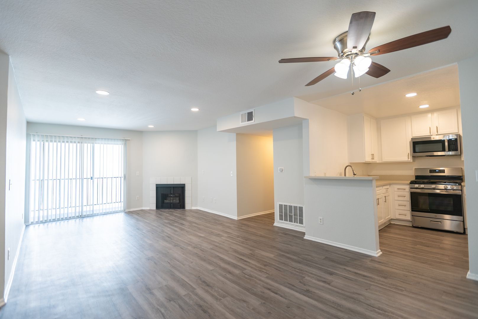 Sherman Oaks Apartment: 4532 Murietta Ave.