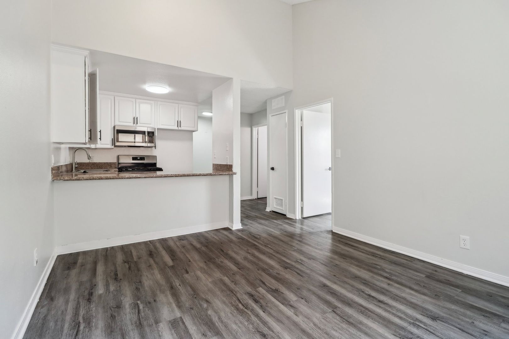 Los Angeles Apartment: 311 S. New Hampshire Avenue