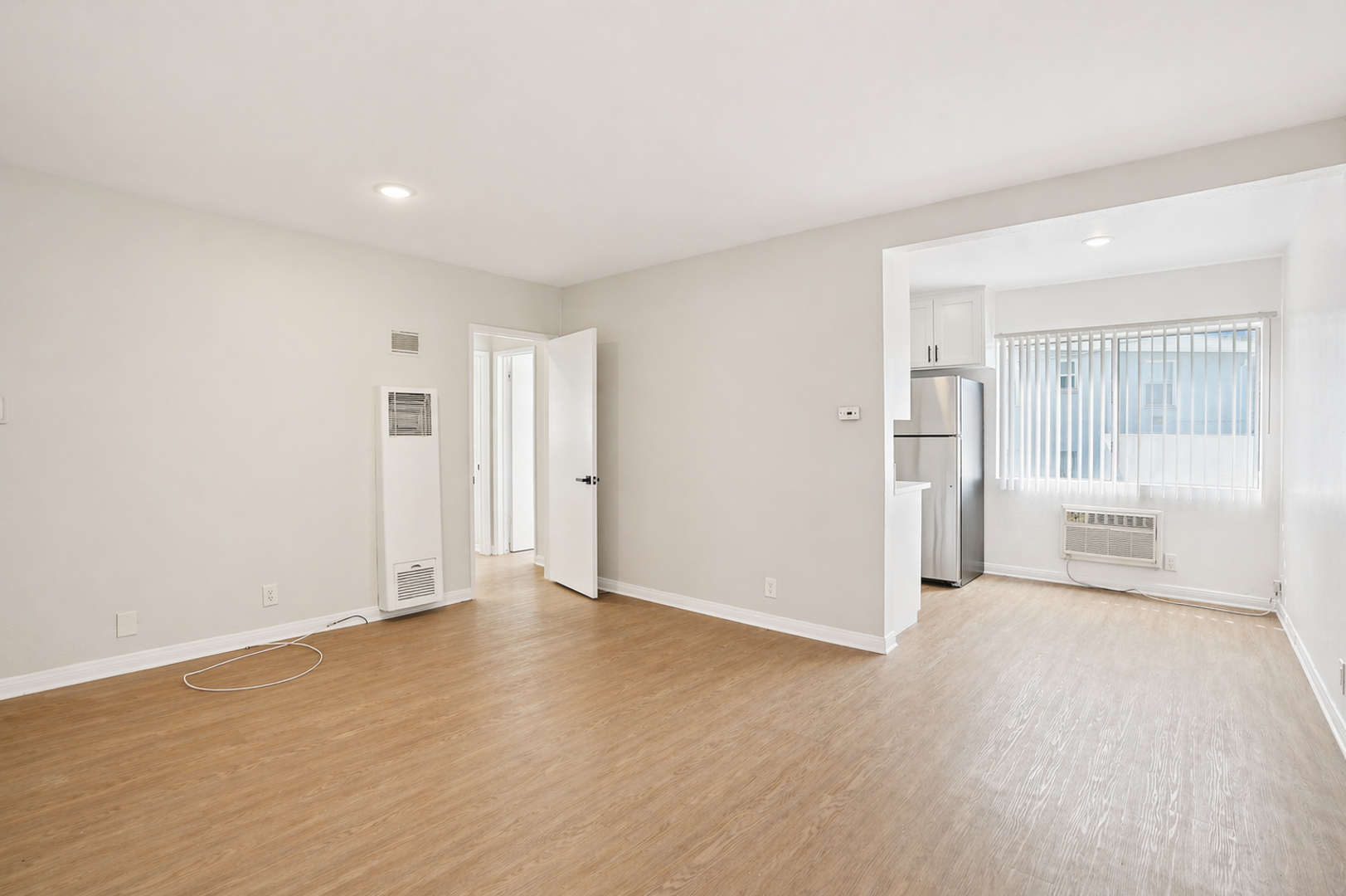 Los Angeles Apartment: 12323 Texas Ave