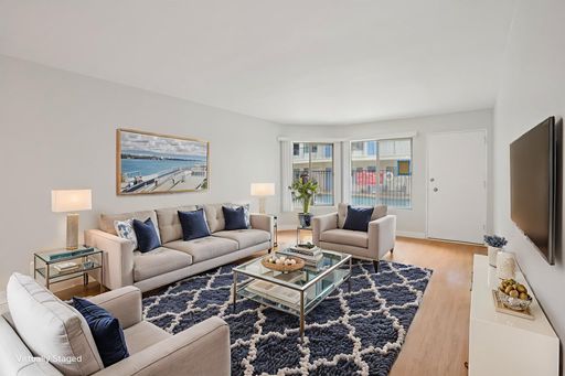123 California - Gorgeous, fully renovated building located in Santa Monica – photo 1