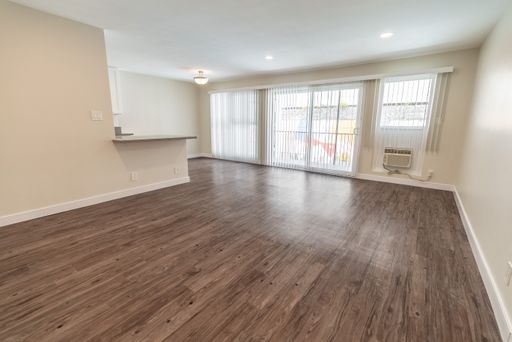 8375 Fountain - Gorgeous, fully renovated building located in Beverly Hills / West Hollywood – photo 1