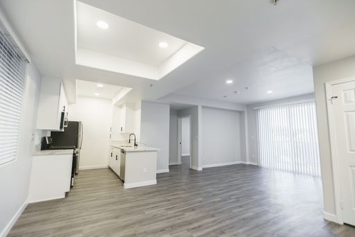 2820 Sawtelle - Gorgeous, fully renovated building located in West Los Angeles – photo 1