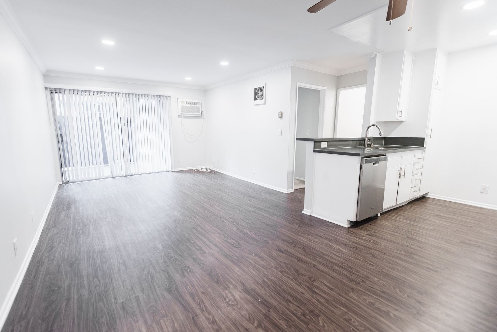 West Toluca Lake Apartment: 4444 Ensign Avenue