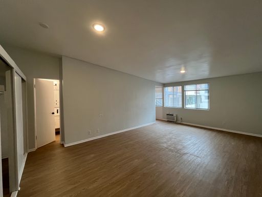 1253 Havenhurst - Gorgeous, fully renovated building located in West Hollywood – photo 1