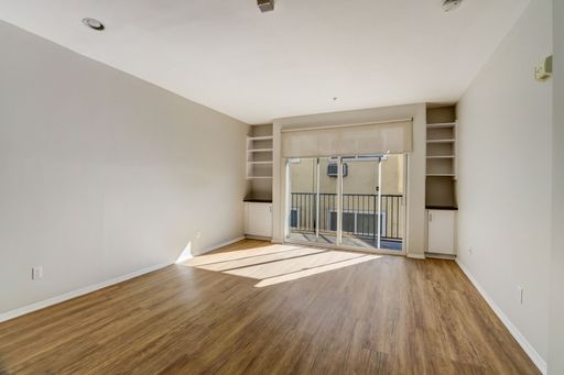 2820 Sawtelle - Gorgeous, fully renovated building located in West Los Angeles – photo 1