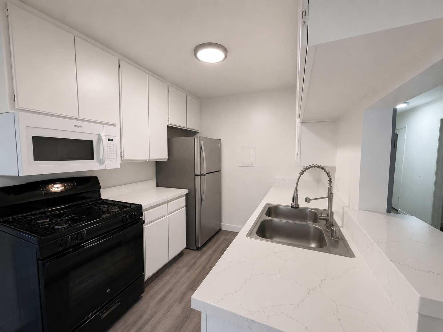 Agoura Hills Apartment: 5245 Chesebro Road