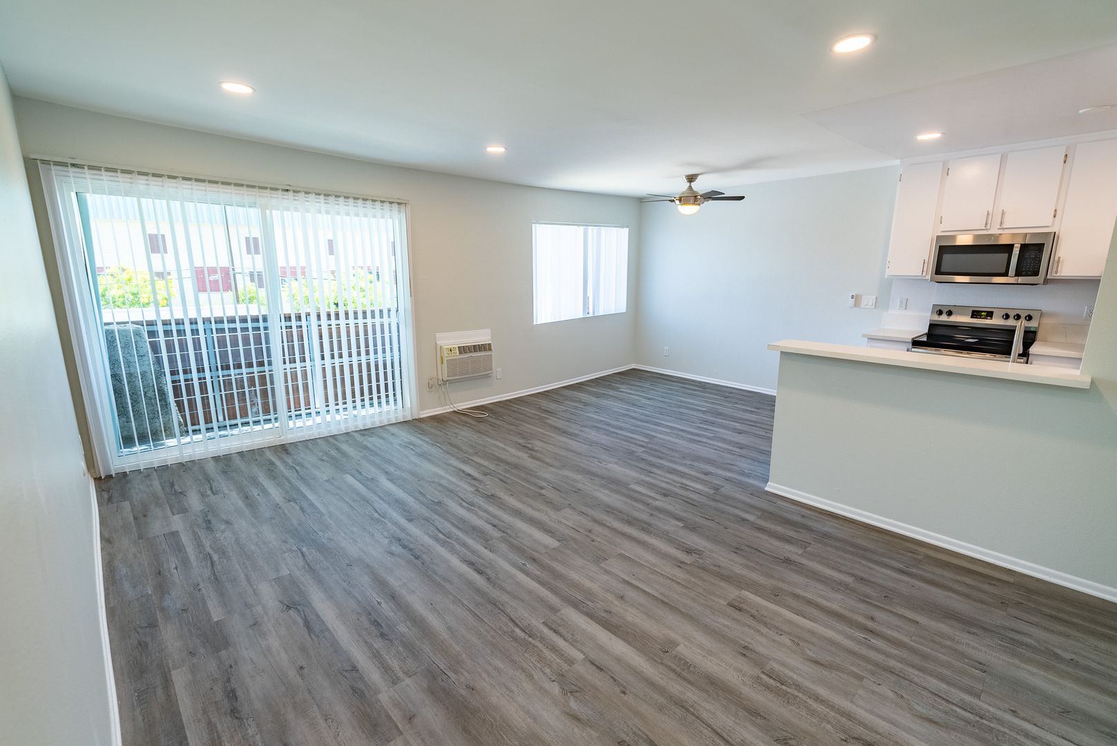 West Toluca Lake Apartment: 4444 Ensign Avenue