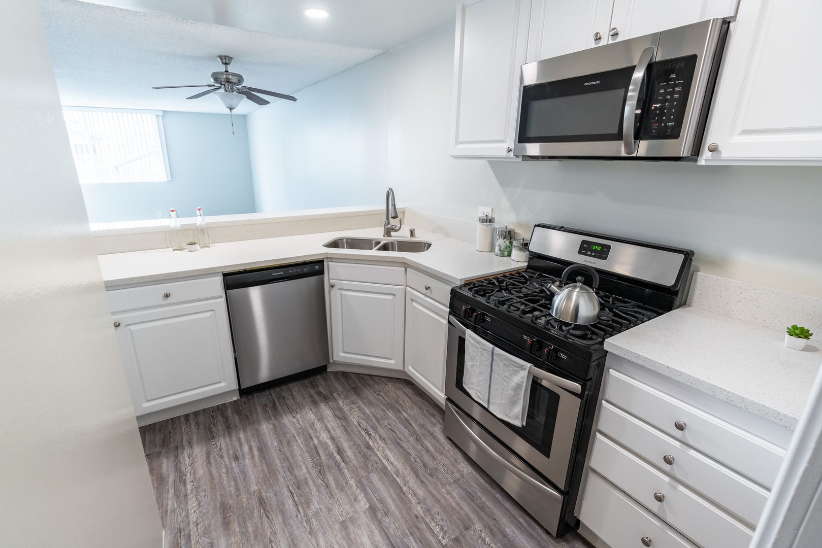 Oxnard Apartment: 4200 S Harbor Blvd