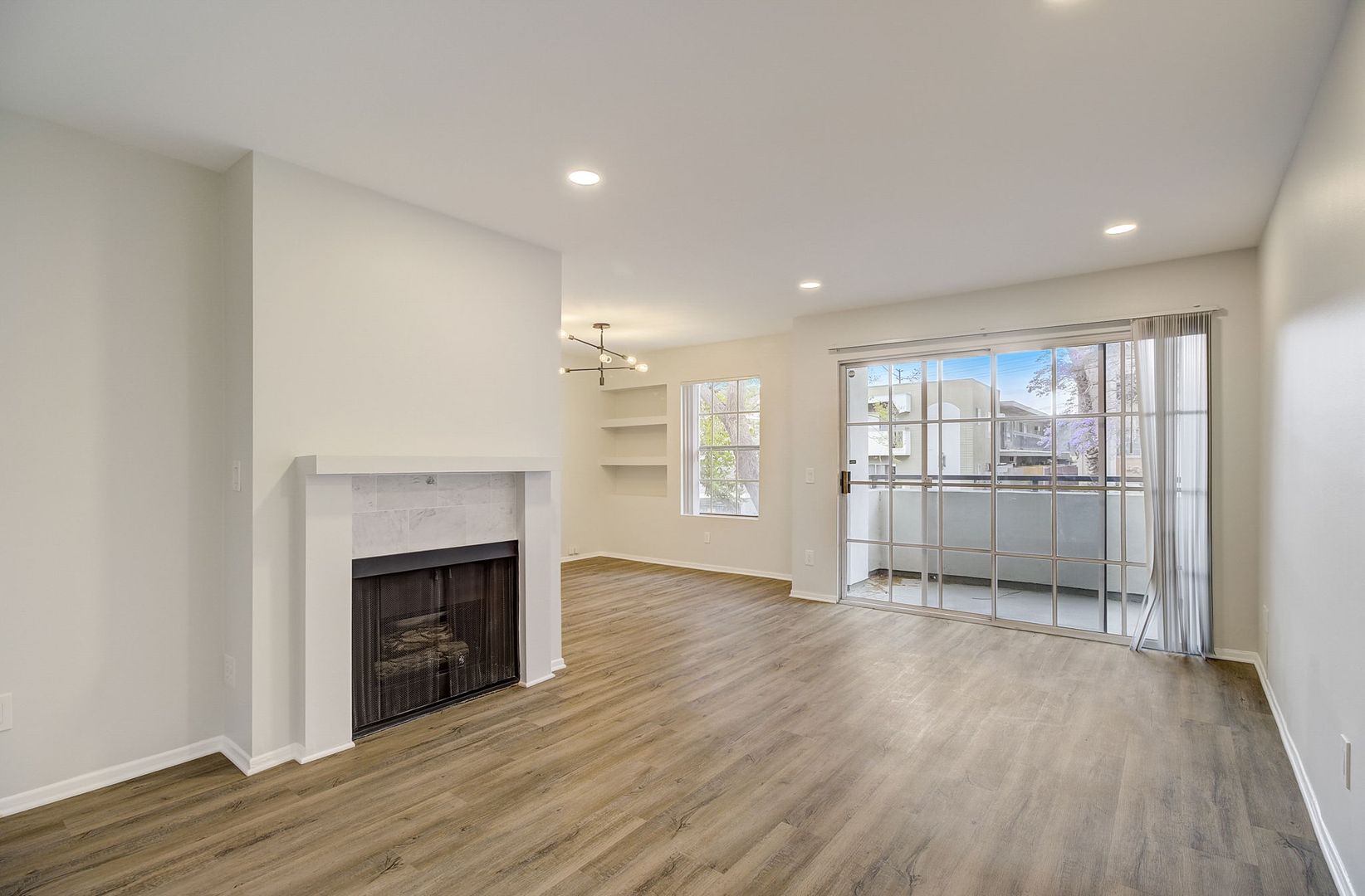 Los Angeles Apartment: 960 N. Alfred Street