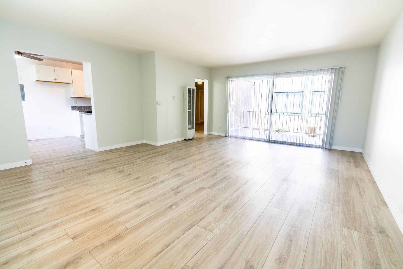 Northridge Apartment: 18404 Vincennes Street