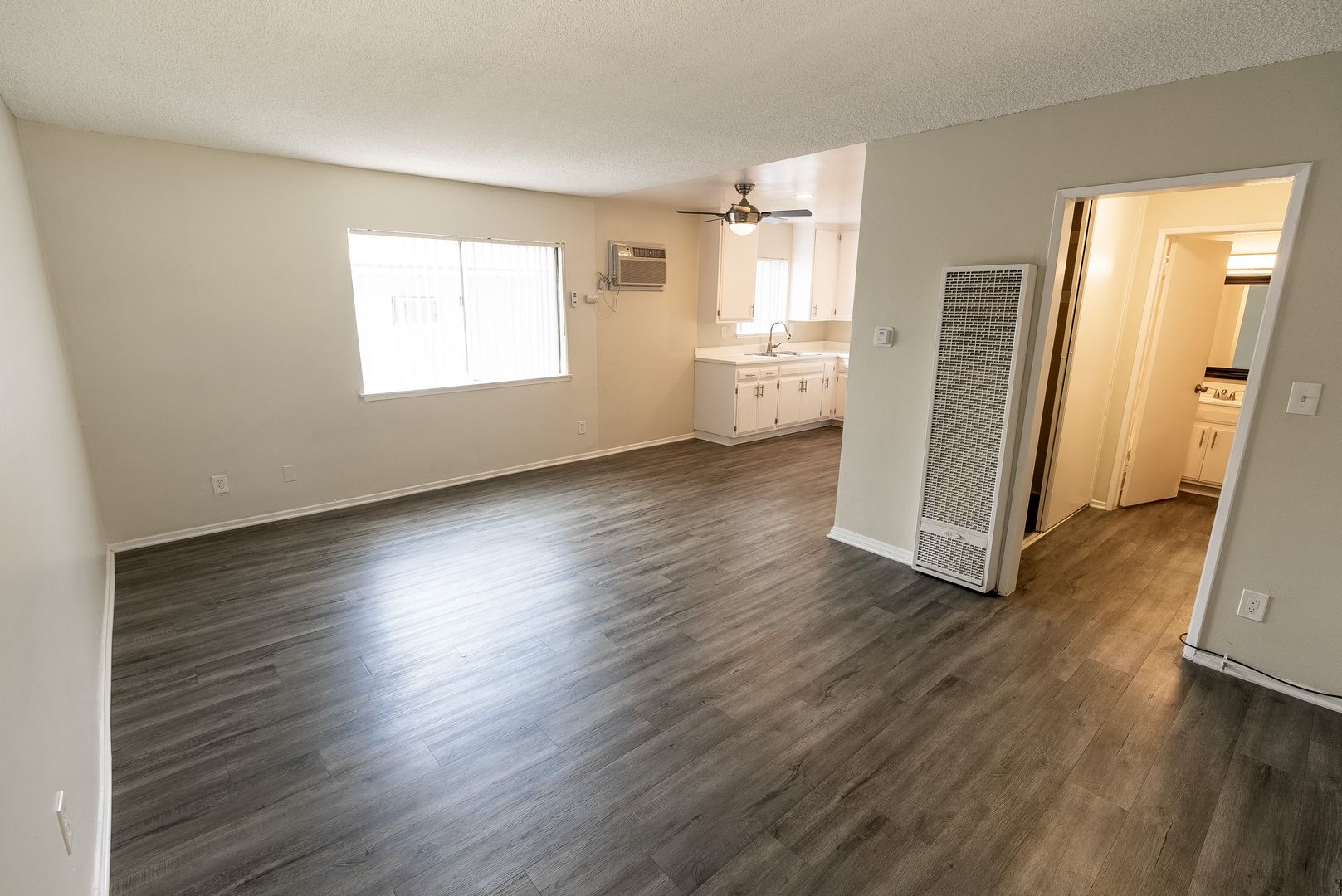 Northridge Apartment: 18400 Prairie Street