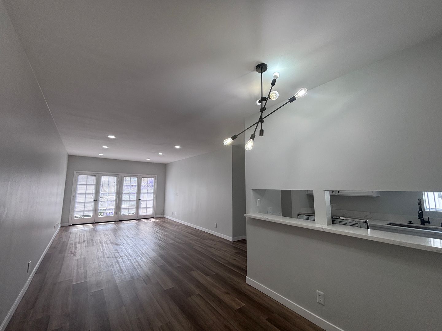 Los Angeles Apartment: 1620 S. Bentley Avenue
