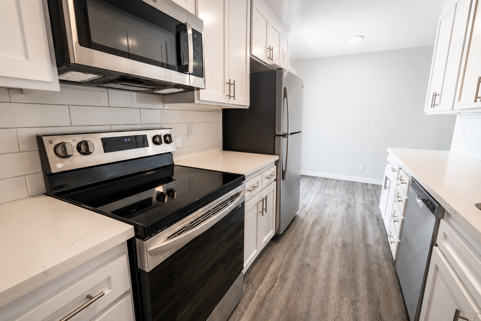 Los Angeles Apartment: 1635 North Martel Avenue