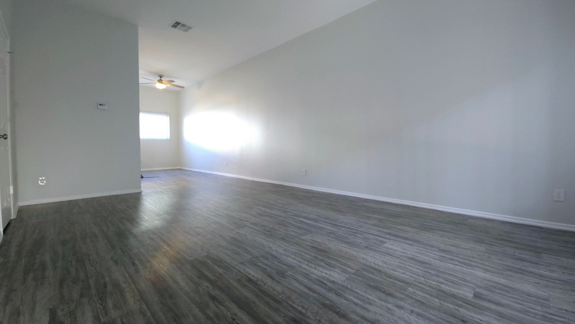 Northridge Apartment: 18411 Vincennes St