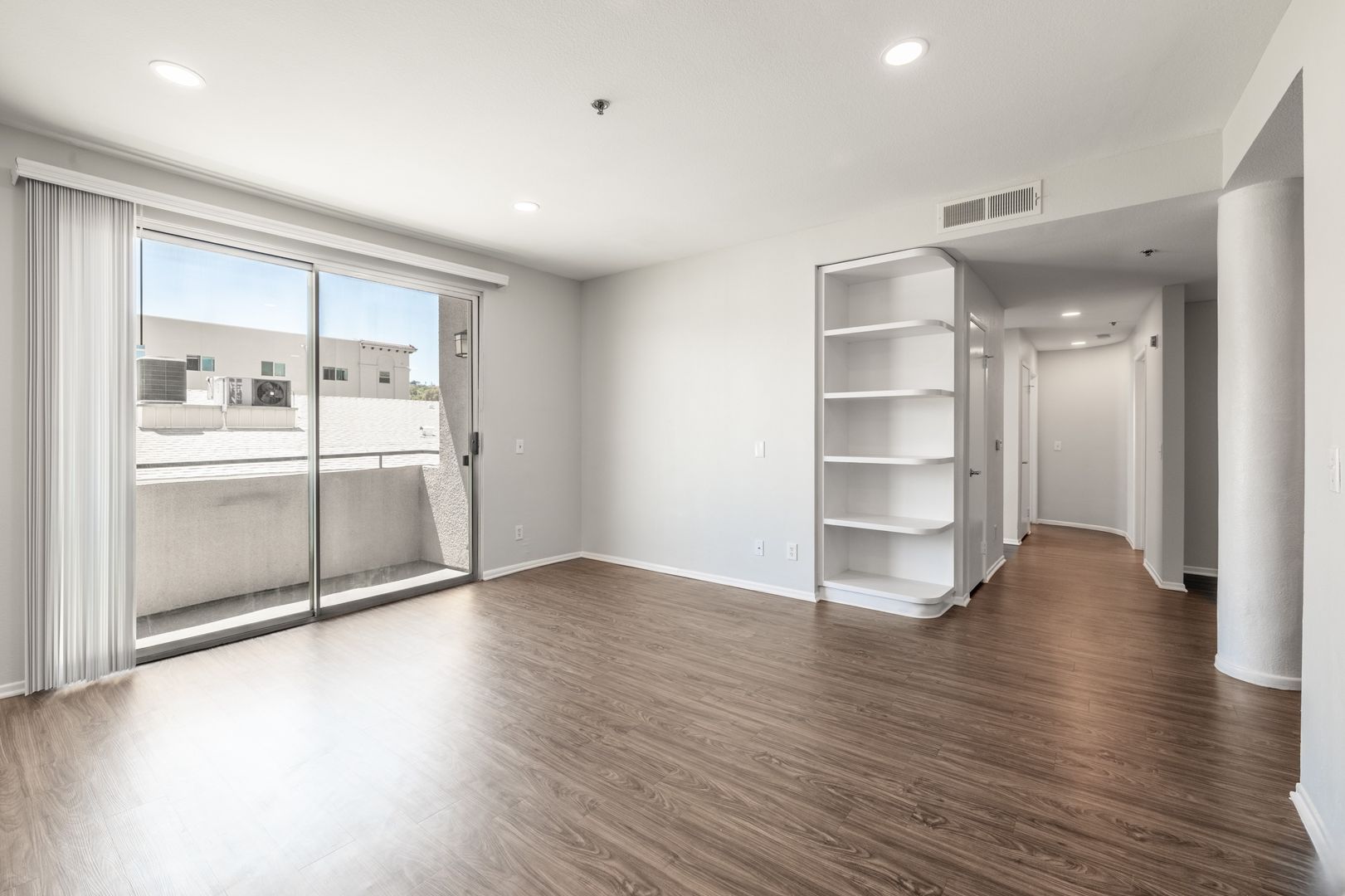 Sherman Oaks Apartment: 4532 Murietta Ave.