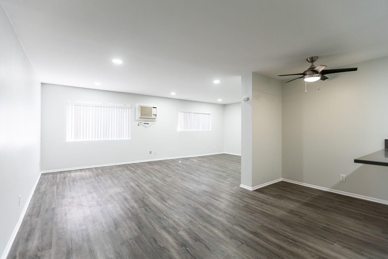 Los Angeles Apartment: 2039 N Las Palmas Ave.