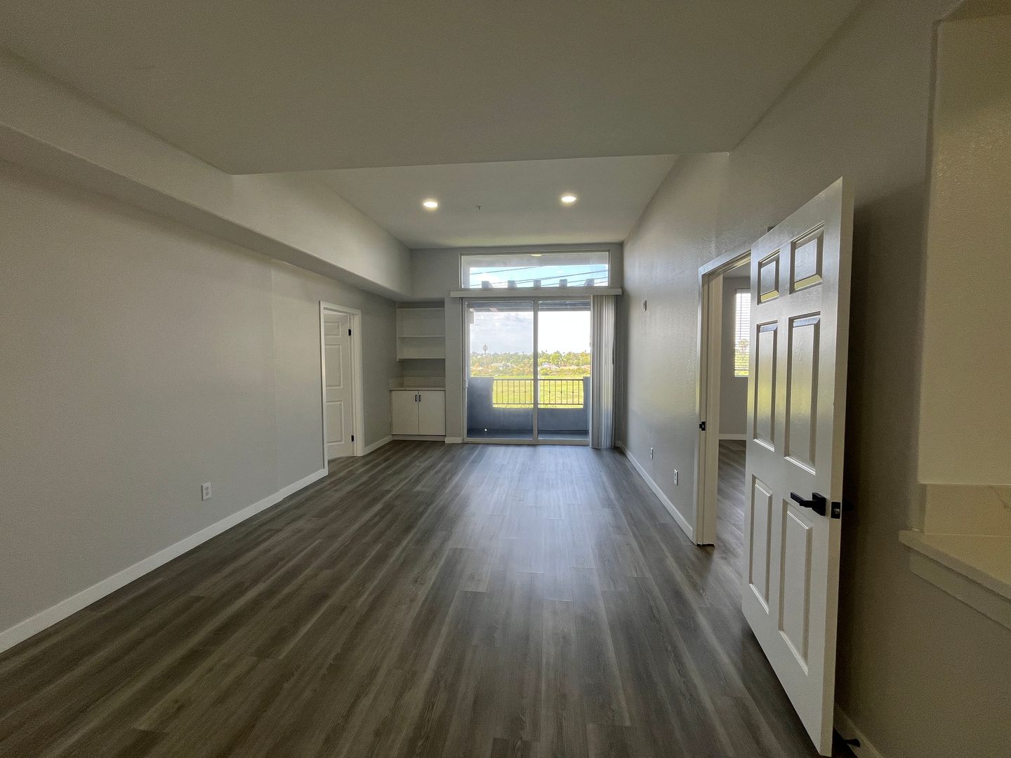 Los Angeles Apartment: 2820 Sawtelle Boulevard